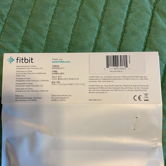 Fitbit accessories medium black band - Picture 3 of 3